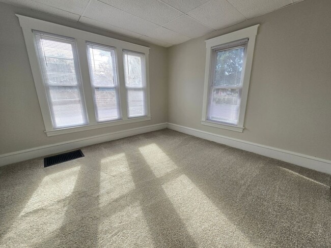 Photo - 2 Bedroom Home in Bloomington