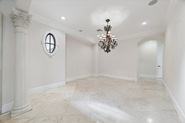 Photo - 256 S Post Oak Ln