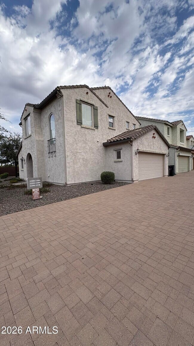 5396 W Molly Ln