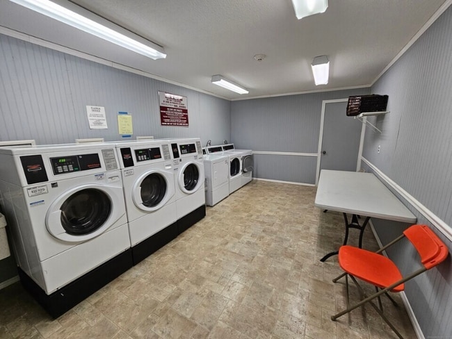 Photo - 34 A Padanaram Rd Unidad 315