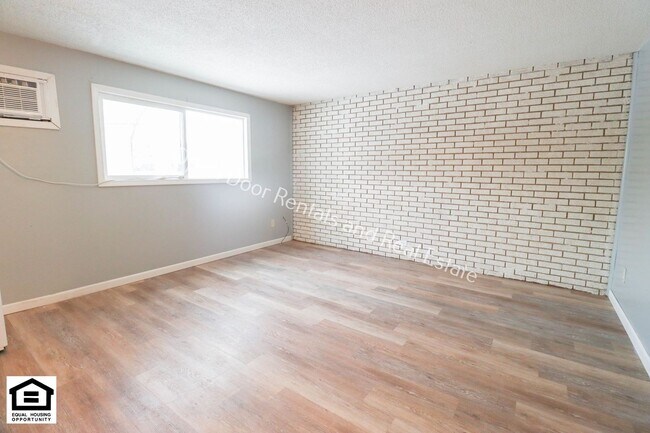 Photo - 501 N Broadway St Unit C