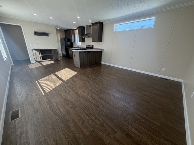 Photo - 38127 Ducharme Dr