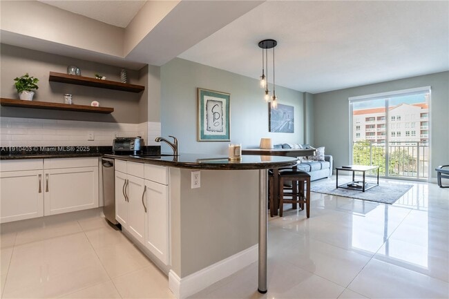 Photo - 7270 SW 88th St Unidad B302