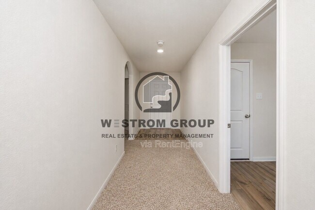 Photo - 104 Bovine Dr