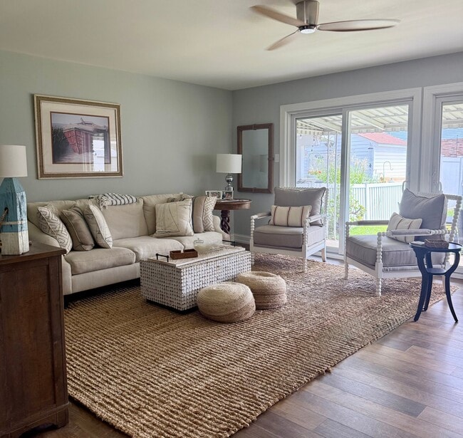 Photo - 96 Seaspray Ct