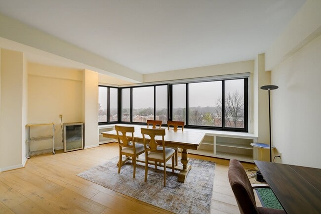 Photo - Great 1BR in Cathedral Heights! Fully furnished!