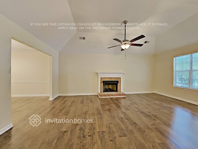 Photo - 275 Promenade Way SW