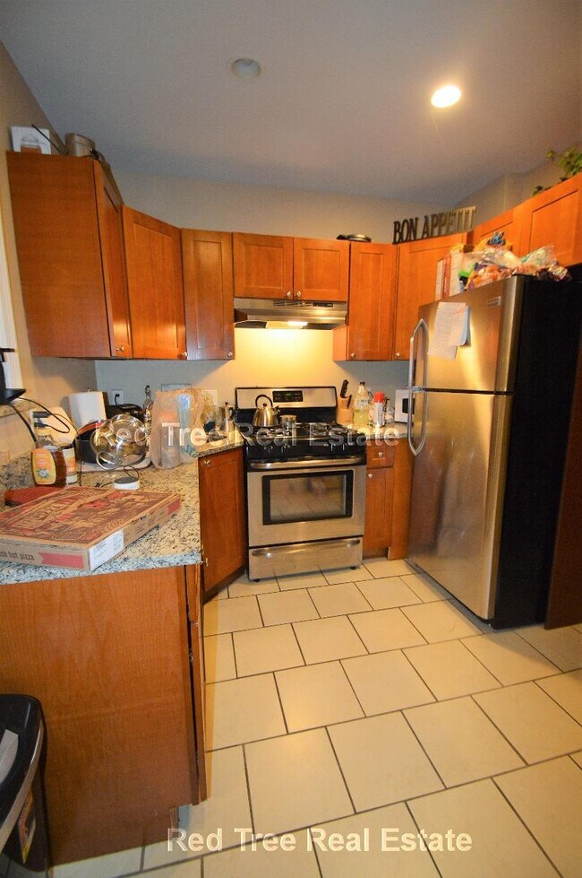 Photo - 72 Egmont St Unit 1