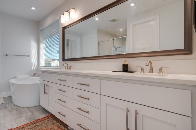 Photo - Luxury 4 Bedroom Home in Gated El Dorado Hills Community!