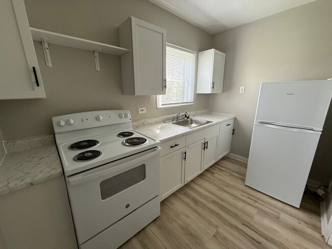 Photo - 1521 N Kealing Ave