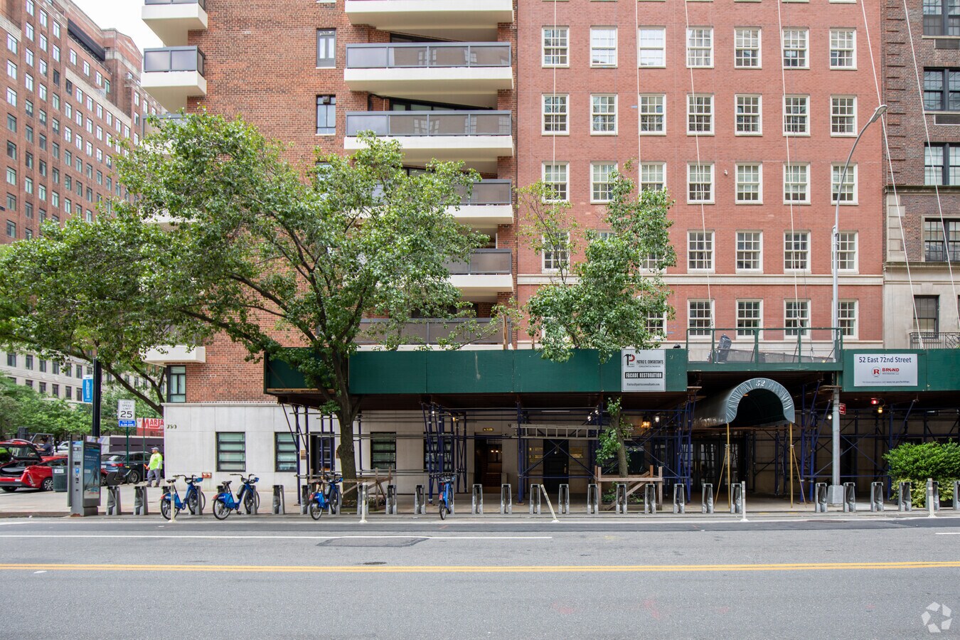 Photo - Claremont House