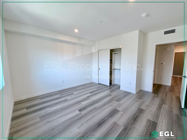 10505 Hawthorne