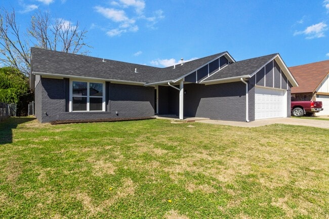 Photo - 8418 N 117th E Ave