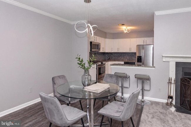 Photo - 10 Sumac Ct