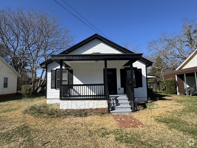 Building Photo - 327 Main St Rental