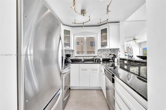 Photo - 4144 El Mar Dr Unit 5