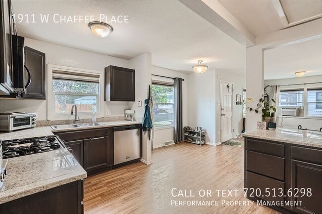 Photo - 1911 W Chaffee Pl