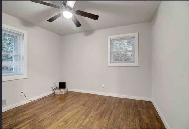 Photo - 271 Childs Dr NW