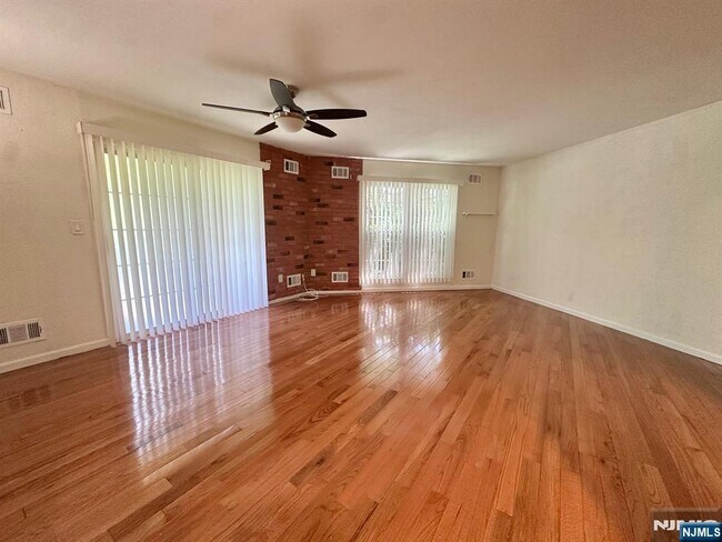 Photo - 951 Westgate Dr