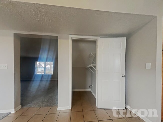 Photo - 8309 Brambleberry Dr