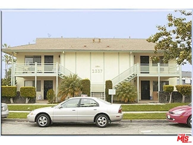 Building Photo - 2337 W Gramercy Ave Unit 1