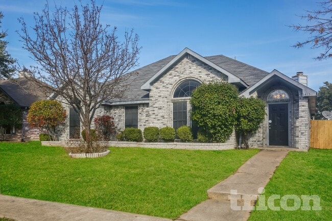 Building Photo - 1415 Develon Dr