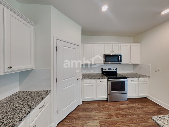 Photo - 4308 Longfellow Dr