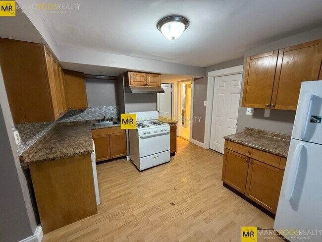 Photo - 184 Gladstone St Unit 1