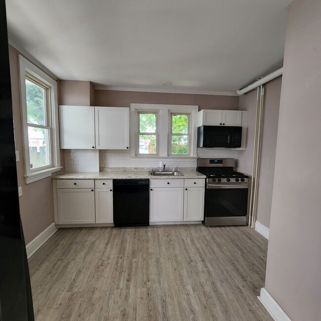 Photo - Charming 4BR/1.5BA Home | Modern Finishes | Open Layout | Heart of York City!