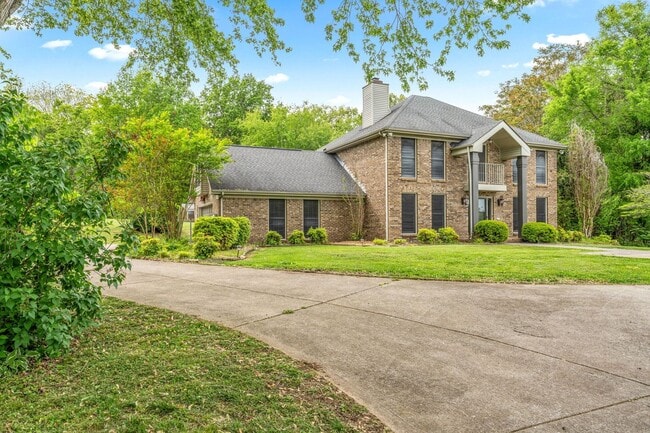 Photo - 108 Rolling Meadow Dr