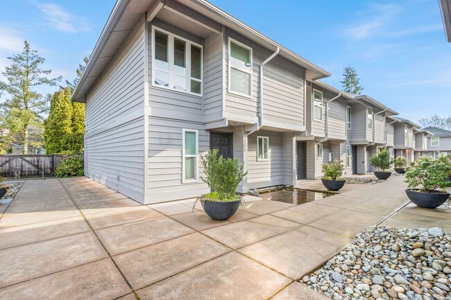 2Bd/2.5Ba Bellevue Townhouse - 2Bd/2.5Ba Bellevue Townhouse