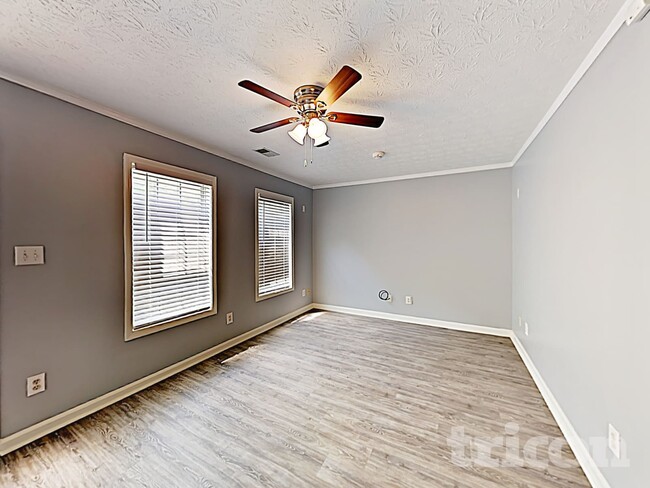 Photo - 726 Westbury Dr