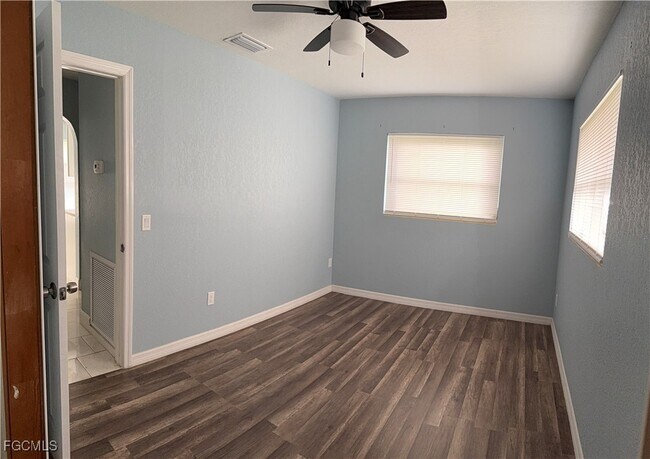 Photo - 1171 Laurel Dr