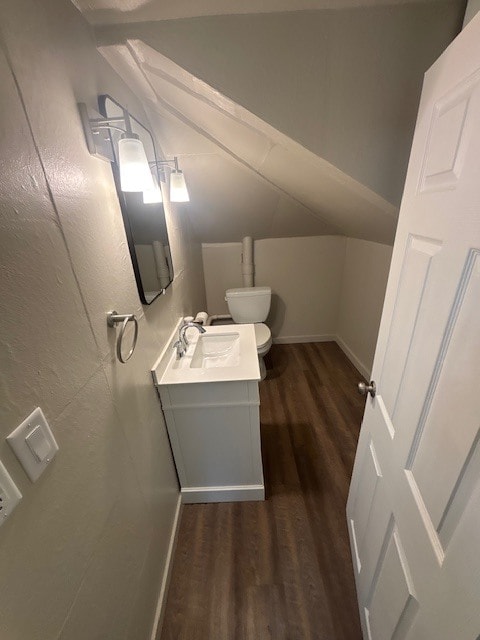 Photo - 2004 Holland Rd