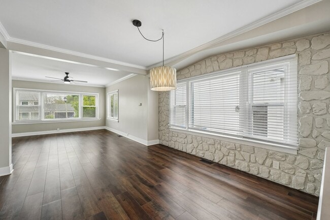 Photo - 272 N Willow Rd