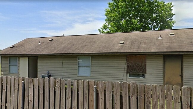 Photo - 620 W Admiral Doyle Dr Unit #620