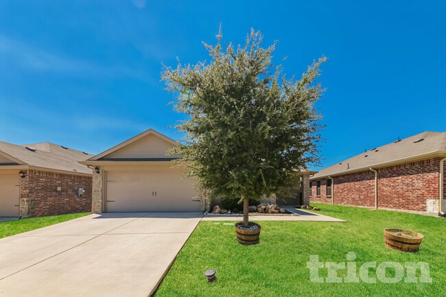 Building Photo - 2060 Brisbon St