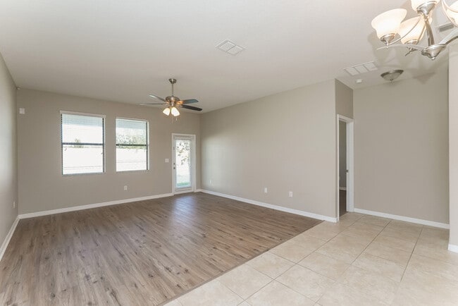 Photo - 11638 Lake Blvd