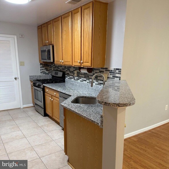 Photo - 10730 Symphony Way