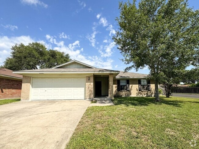 Building Photo - 702 Monterrey Dr Rental