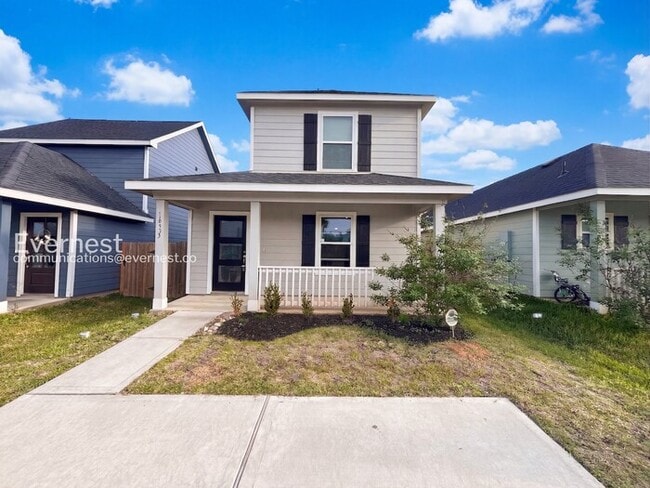 Building Photo - 16435 Valerie Marie Pl