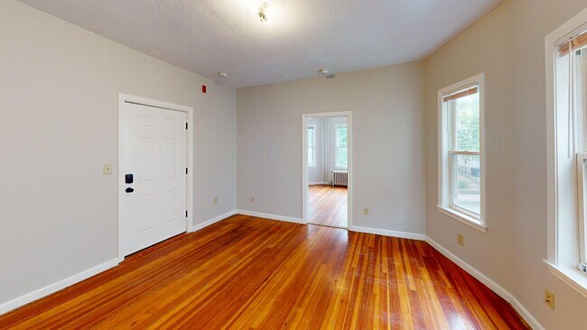 52 Sumner St Unit 6