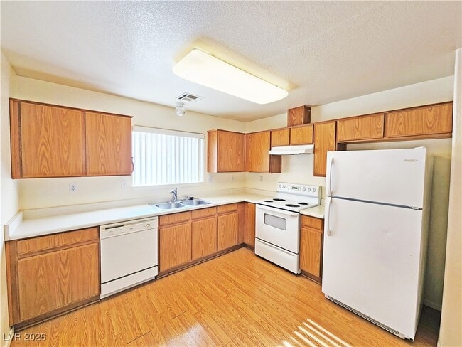 Photo - 1850 Pershing Ave