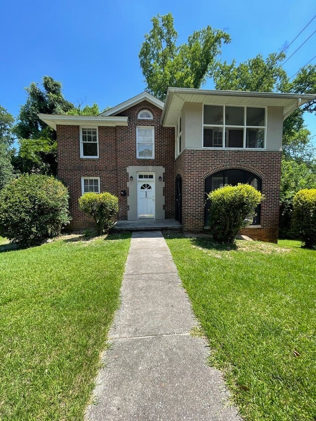 Building Photo - Waccamaw Avenue - Student Rental Unit 604
