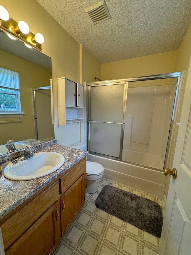 Photo - Charming 3BR/2BA Single-Family Home in a Peaceful Commerce Location