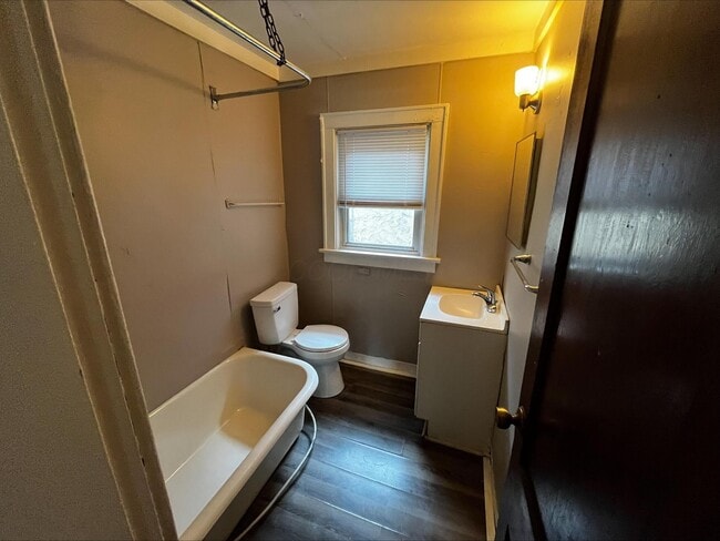 Photo - 738 N Dawson Ave