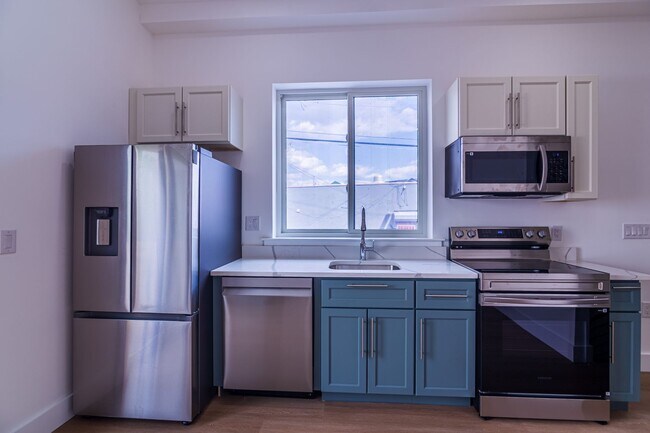 137 E Cumberland St Unit B