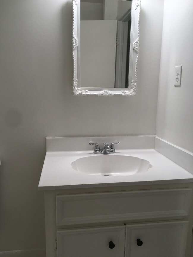 Photo - 133 Tower Dr