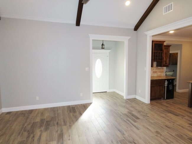 Photo - Stunning 4 Bedroom, 2 Bath Home in Lindale