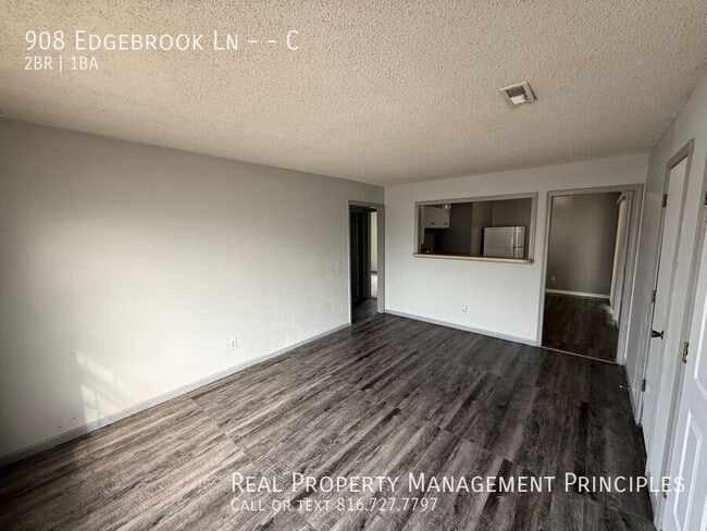 Photo - 908 S Edgebrook Ln Unidad C